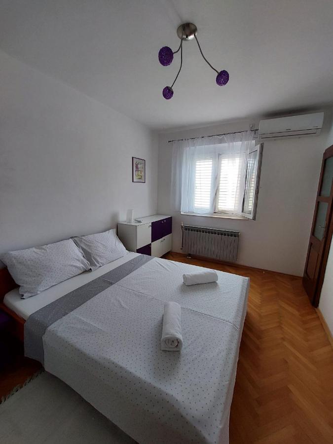Apartments Mario Primošten Eksteriør billede